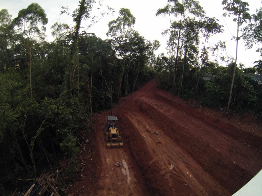 Terreno em declive Condomínio Arujá Hills I e II — foto 1